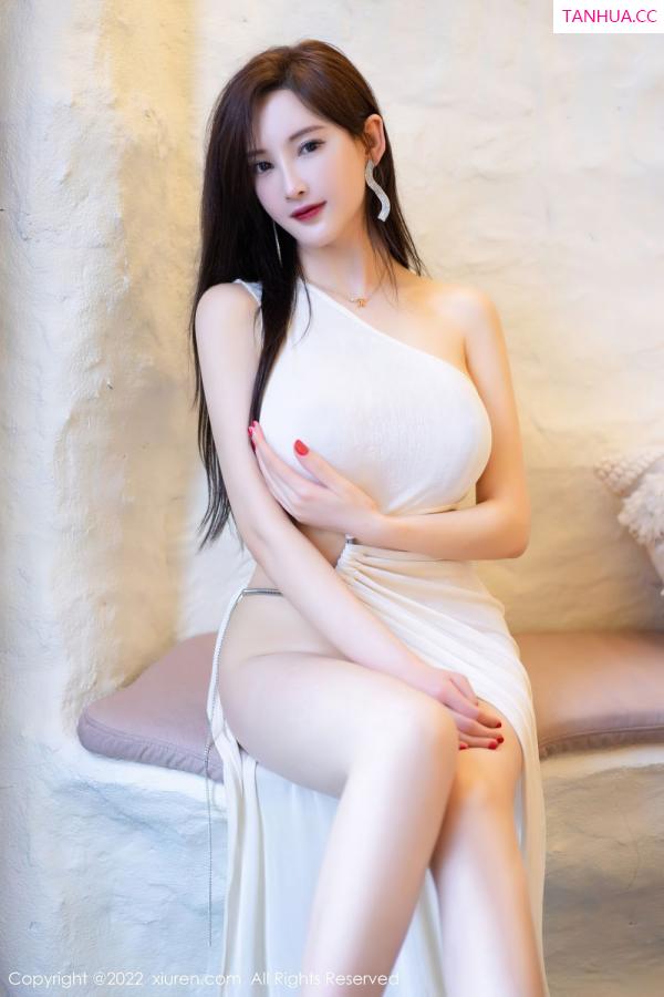周妍希 奶瓶土肥圆 [XiuRen]高清写真图 2022.08.26 No.5502 奶瓶土肥圆矮挫丑黑穷第2张图片